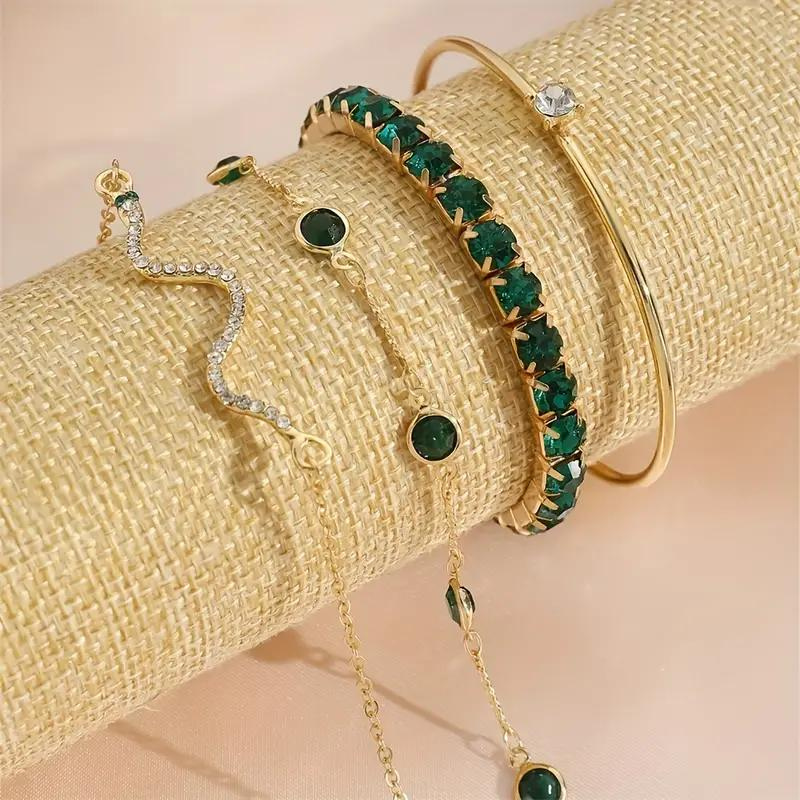 Lot de 4 bracelets à strass brillants