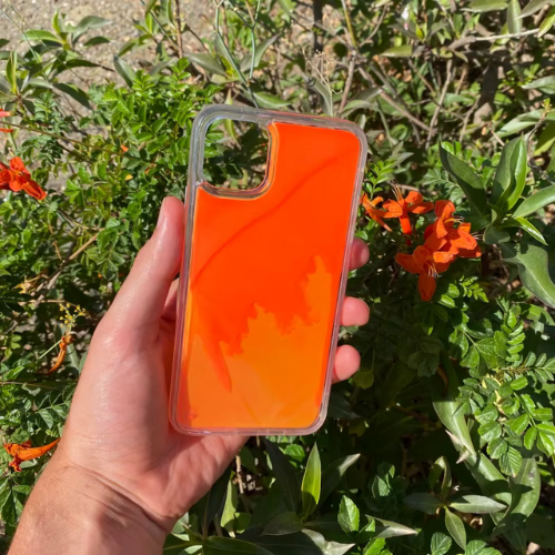 Coque iphone avec motifs de sable néon liquide (produit tendance)